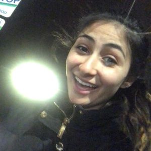 Meet your Posher, Lauren